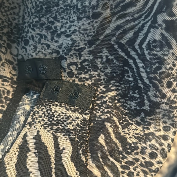 COPY - SHEER leopard bodysuit from SIMONS. - Picture 2 of 2